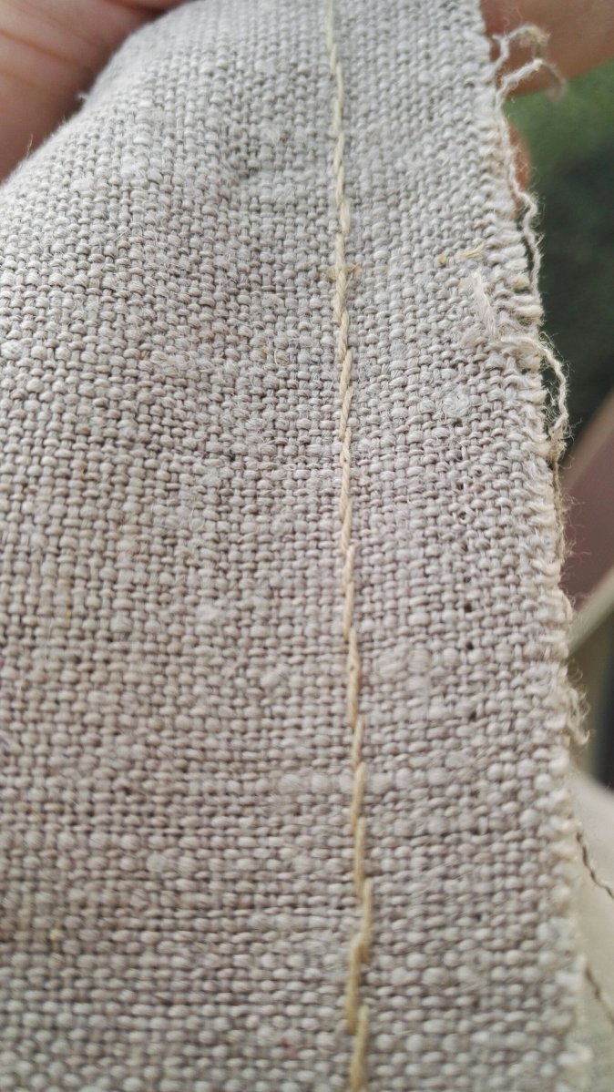 kansallispuku, pellava, alushame, jälkipisto