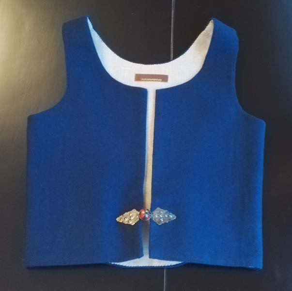 Rovaniemen kansallispuku, liivi