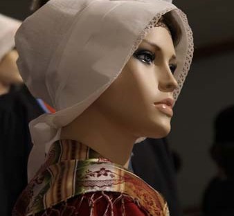 kokkolan seudun kansallispuku, liinalakki, gamla karlebynejdens dräkt