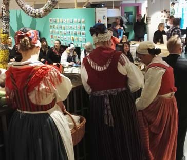 kansallispuku, kansallispuvun juhlapäivä, käsityön museo