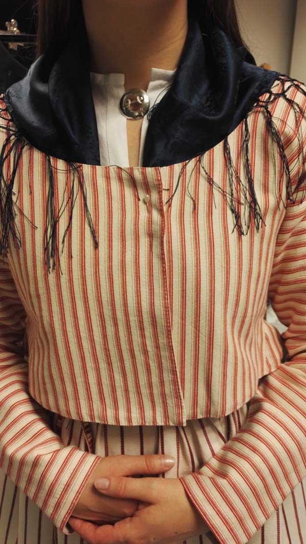 saarijärven tarkistettu kansallispuku