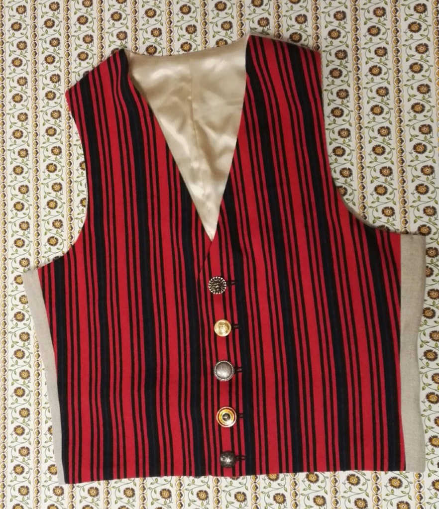 etelä-savon miehen röijykangas kansallispuku parkkumi